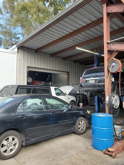 C & H Garage