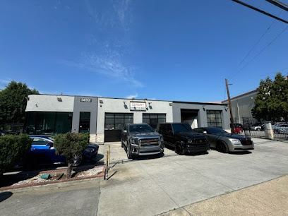 luxxury-auto-body-atlanta - Auto Service Shop