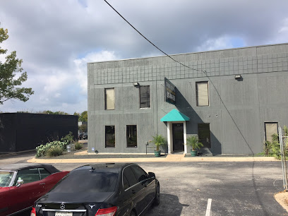 twomey-auto-works-paint-body-frame-austin - Auto Service Shop