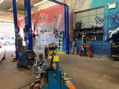 lous-custom-exhaust-boston - Auto Service Shop