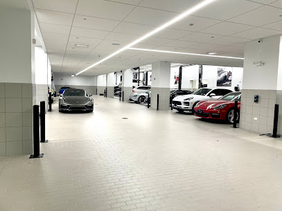 porsche-downtown-chicago-chicago - Auto Service Shop