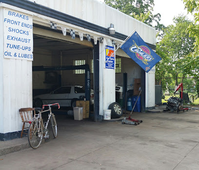 2-amigos-auto-repair-cleveland - Auto Service Shop