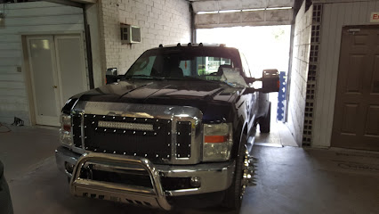 lil-ikes-auto-collision-houston - Auto Service Shop