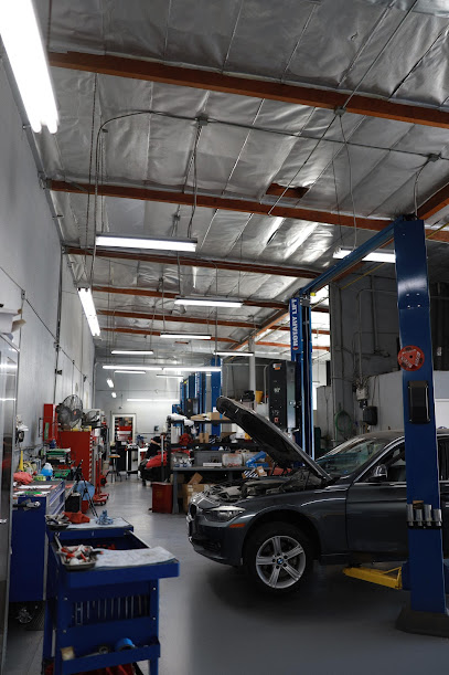 monaco-motors-losangeles - Auto Service Shop
