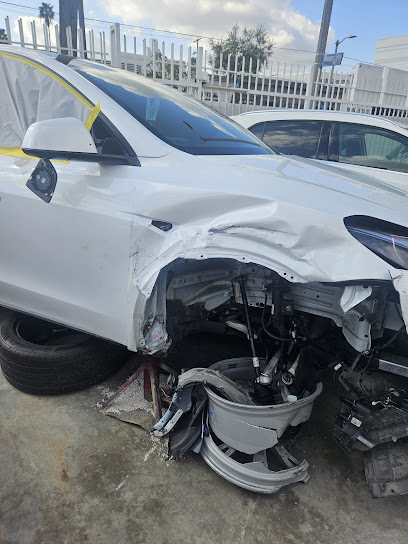 picasso-body-shop-losangeles - Auto Service Shop