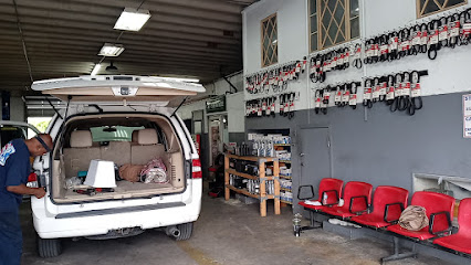 baez-auto-repair-miami - Auto Service Shop
