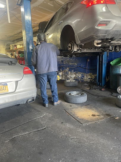 queens-care-auto-repair-newyork - Auto Service Shop