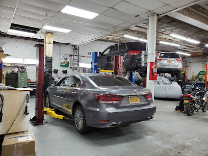 uptown-motors-auto-repair-auto-body-newyork - Auto Service Shop