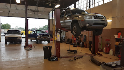 germosen-truck-and-auto-service-philadelphia - Auto Service Shop