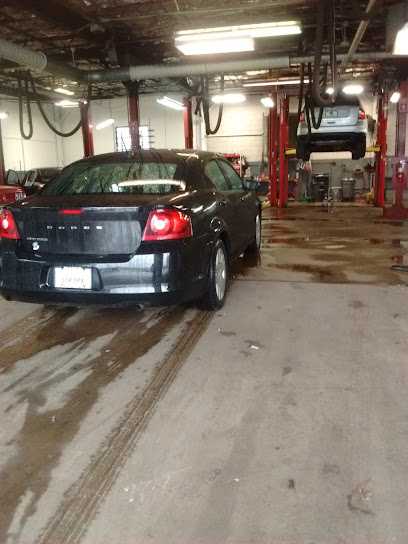 niebling-auto-body-inc-stlouis - Auto Service Shop