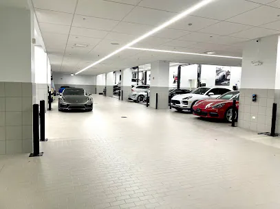 Porsche Downtown Chicago