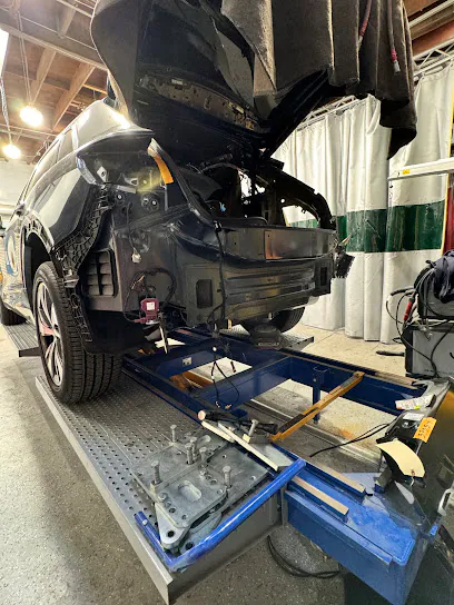 Eli's Collision Repair at Beverly Hills