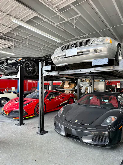 Luxury Custom Garage - Auto Body Shop